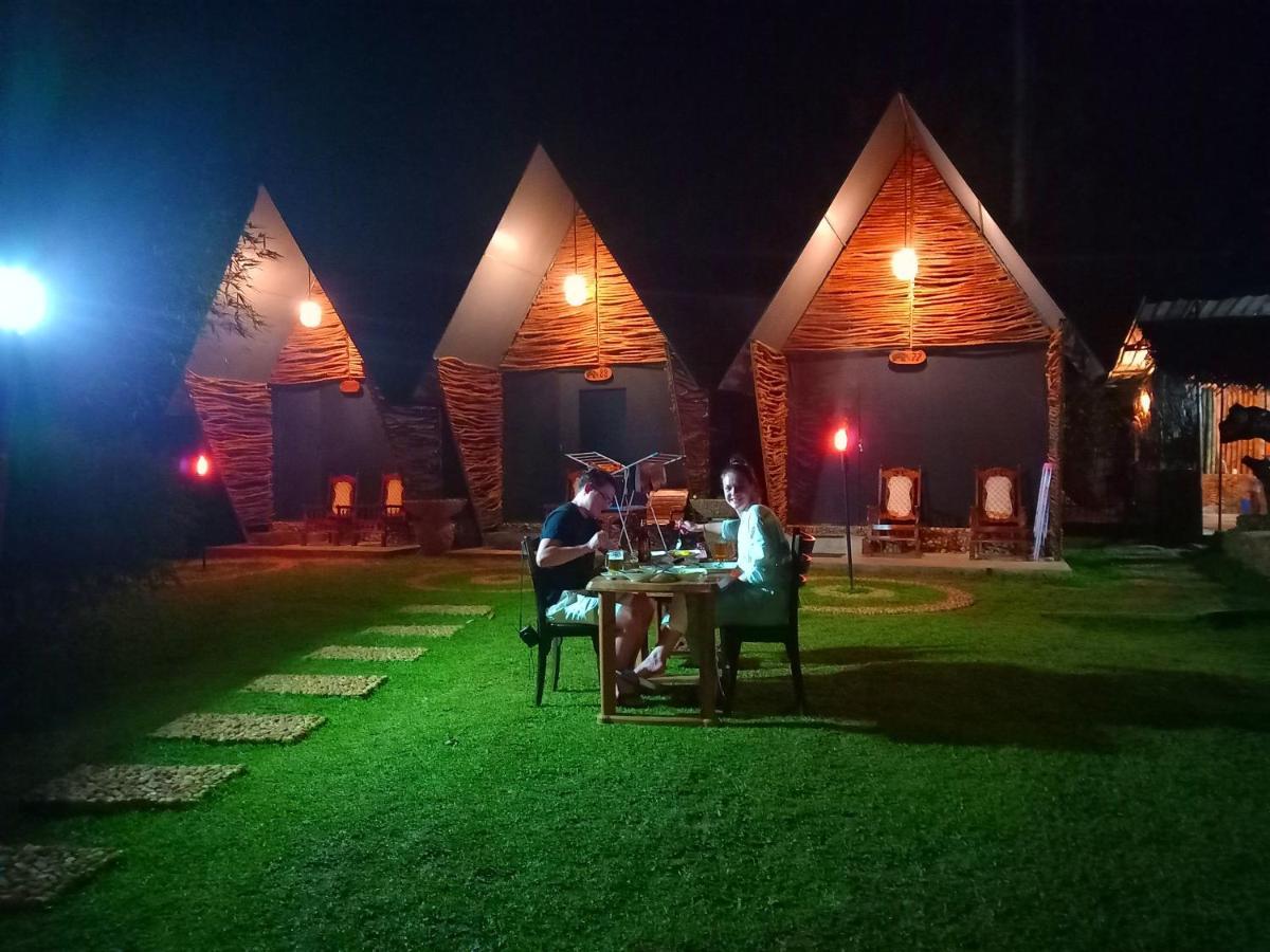 Atha Safari Resort & Riverside Camping Удавалаве Экстерьер фото