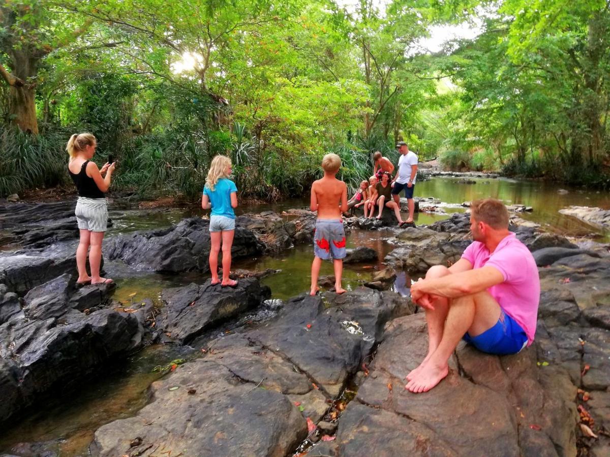 Atha Safari Resort & Riverside Camping Удавалаве Экстерьер фото